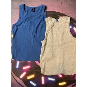 Y2K 00's Gap Solid Tank top lot of 2 size S/M